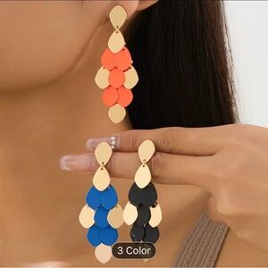 Gold Teardrop Layered Dangle Earrings – Orange, Blue, Black